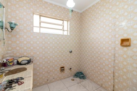 Casa à venda com 279m², 4 quartos e 2 vagas Casa à venda com 279m², 4 quartos e 2 vagasCasa 1 - Banheiro