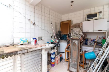 Casa à venda com 279m², 4 quartos e 2 vagas Casa à venda com 279m², 4 quartos e 2 vagasCasa 1 - Área de Serviço