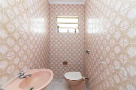 Casa à venda com 279m², 4 quartos e 2 vagas Casa à venda com 279m², 4 quartos e 2 vagasCasa 1 - Lavabo