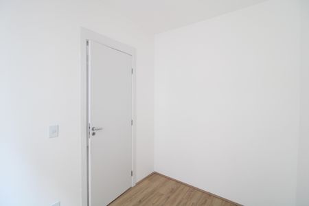 Quarto 1 de apartamento para alugar com 2 quartos, 38m² em Vila Isa, São Paulo