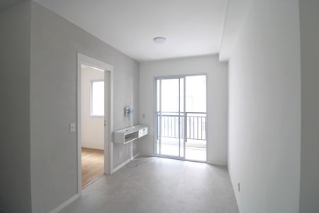 Sala/Cozinha de apartamento para alugar com 2 quartos, 38m² em Vila Isa, São Paulo