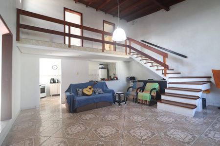 Casa à venda com 150m², 2 quartos e 2 vagasSala