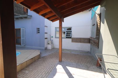 Casa à venda com 150m², 2 quartos e 2 vagasÁrea comum - Piscina