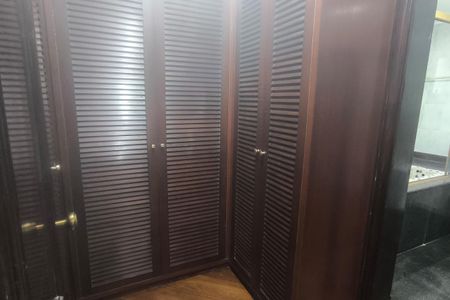 Apartamento à venda com 254m², 3 quartos e 3 vagasCloset da suíte 3