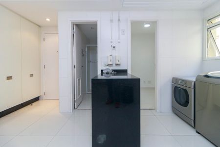 Apartamento à venda com 340m², 4 quartos e 4 vagasÁrea de Serviço