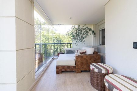 Apartamento à venda com 340m², 4 quartos e 4 vagasSala - Varanda