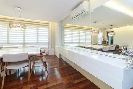 Apartamento à venda com 340m², 4 quartos e 4 vagasSala