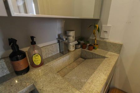 Apartamento à venda com 40m², 2 quartos e sem vaga Apartamento à venda com 40m², 2 quartos e sem vagaBanheiro