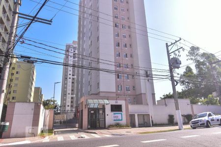 Apartamento à venda com 40m², 2 quartos e sem vaga Apartamento à venda com 40m², 2 quartos e sem vagaFachada e portaria