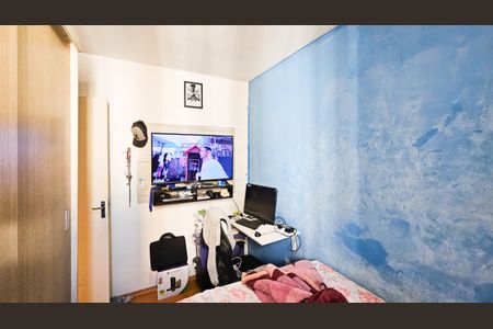 Quarto 2 de apartamento para alugar com 2 quartos, 50m² em Vila Merces, Carapicuíba