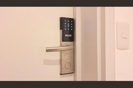 Apartamento à venda com 47m², 1 quarto e sem vaga Apartamento à venda com 47m², 1 quarto e sem vagaFechadura eletrônica