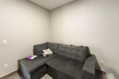 Sala de TV de casa de condomínio à venda com 3 quartos, 289m² em Swiss Park, Campinas