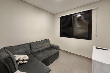 Sala de TV de casa de condomínio à venda com 3 quartos, 289m² em Swiss Park, Campinas