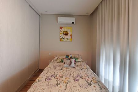 Casa de condomínio à venda com 289m², 3 quartos e 4 vagas Casa de condomínio à venda com 289m², 3 quartos e 4 vagas Suíte