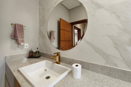 Casa de condomínio à venda com 289m², 3 quartos e 4 vagas Casa de condomínio à venda com 289m², 3 quartos e 4 vagasBanheiro Suíte 2