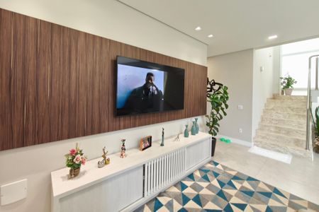 Casa de condomínio à venda com 289m², 3 quartos e 4 vagas Casa de condomínio à venda com 289m², 3 quartos e 4 vagasSala