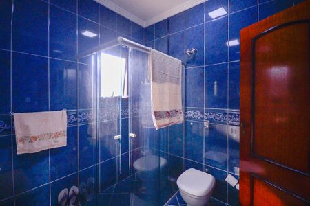 Casa à venda com 229m², 3 quartos e 4 vagas Casa à venda com 229m², 3 quartos e 4 vagasBanheiro 2