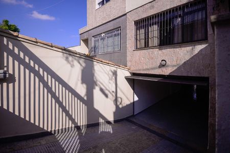 Casa à venda com 229m², 3 quartos e 4 vagas Casa à venda com 229m², 3 quartos e 4 vagasGaragem