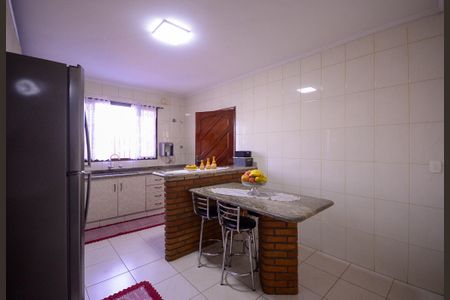 Casa à venda com 229m², 3 quartos e 4 vagas Casa à venda com 229m², 3 quartos e 4 vagasCozinha