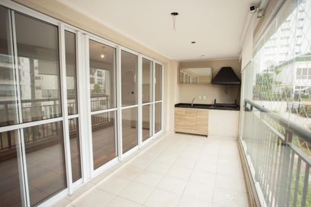 Apartamento à venda com 105m², 2 quartos e 2 vagasVaranda