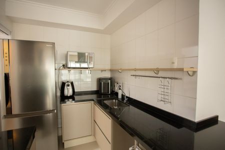 Apartamento à venda com 105m², 2 quartos e 2 vagasCozinha