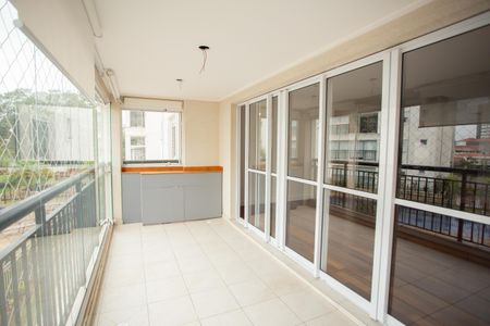 Apartamento à venda com 105m², 2 quartos e 2 vagasVaranda