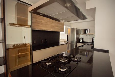 Apartamento à venda com 105m², 2 quartos e 2 vagasCozinha