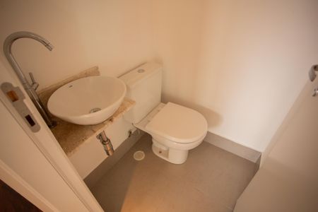 Apartamento à venda com 105m², 2 quartos e 2 vagasLavabo