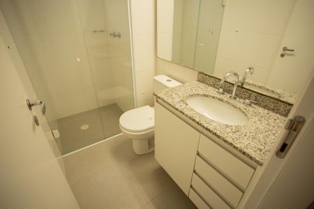 Apartamento à venda com 105m², 2 quartos e 2 vagasBanheiro da Suíte 1