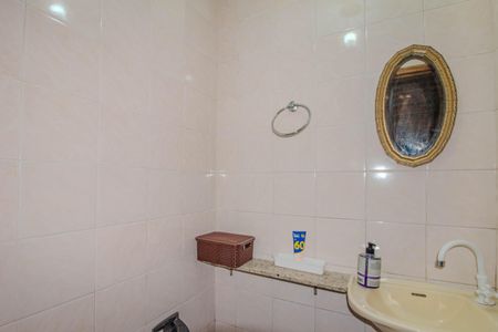 Casa à venda com 156m², 3 quartos e 2 vagasLavabo