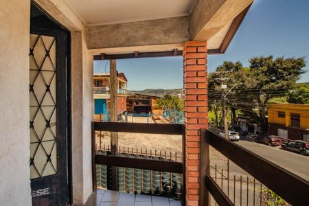 Casa à venda com 156m², 3 quartos e 2 vagasSuíte - Varanda