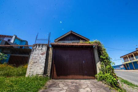 Casa à venda com 156m², 3 quartos e 2 vagasFachada