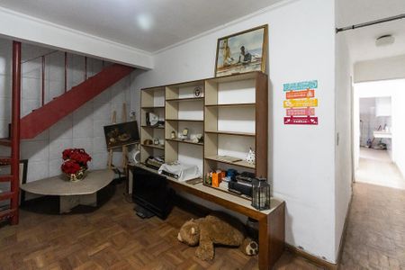 Casa à venda com 280m², 4 quartos e 1 vaga Casa à venda com 280m², 4 quartos e 1 vagaEdícula