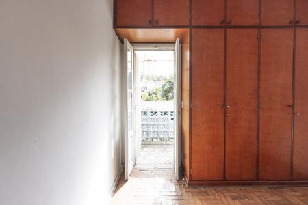 Casa à venda com 280m², 4 quartos e 1 vaga Casa à venda com 280m², 4 quartos e 1 vagaQuarto 3