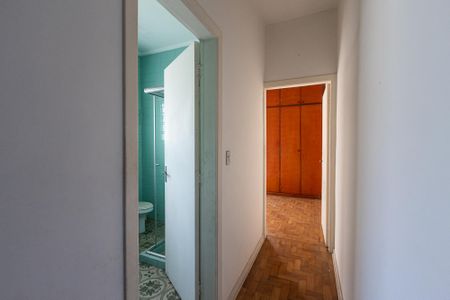 Casa à venda com 280m², 4 quartos e 1 vaga Casa à venda com 280m², 4 quartos e 1 vagaCorredor