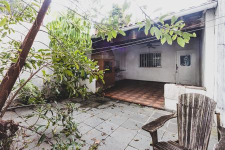 Casa à venda com 280m², 4 quartos e 1 vaga Casa à venda com 280m², 4 quartos e 1 vagaÁrea comum