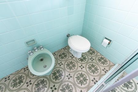 Casa à venda com 280m², 4 quartos e 1 vaga Casa à venda com 280m², 4 quartos e 1 vagaBanheiro 1