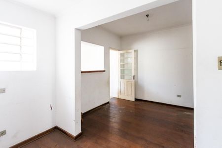 Casa à venda com 280m², 4 quartos e 1 vaga Casa à venda com 280m², 4 quartos e 1 vagaSala