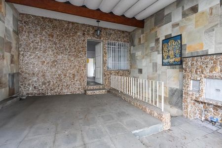 Casa à venda com 280m², 4 quartos e 1 vaga Casa à venda com 280m², 4 quartos e 1 vagaEdícula