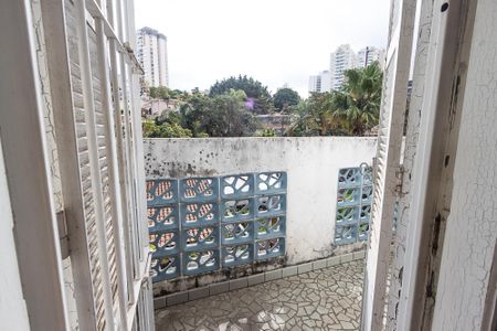 Casa à venda com 280m², 4 quartos e 1 vaga Casa à venda com 280m², 4 quartos e 1 vagaSacada Quarto 3