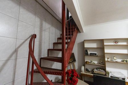 Casa à venda com 280m², 4 quartos e 1 vaga Casa à venda com 280m², 4 quartos e 1 vagaEdícula