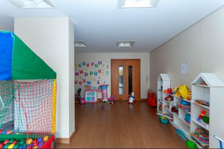 Apartamento à venda com 178m², 3 quartos e 3 vagas Apartamento à venda com 178m², 3 quartos e 3 vagasÁrea Comum - Brinquedoteca
