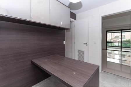 Apartamento à venda com 178m², 3 quartos e 3 vagas Apartamento à venda com 178m², 3 quartos e 3 vagasCozinha