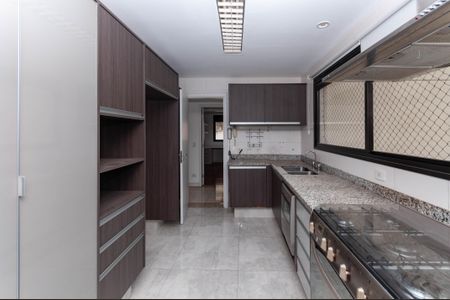 Apartamento à venda com 178m², 3 quartos e 3 vagas Apartamento à venda com 178m², 3 quartos e 3 vagasCozinha