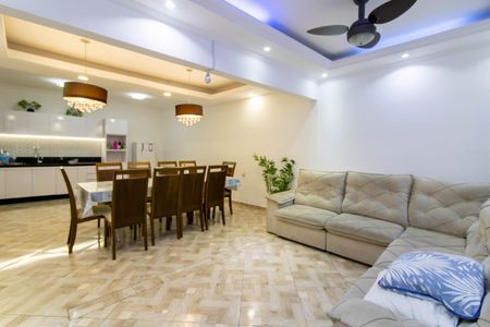 Sala de casa para alugar com 3 quartos, 250m² em Jardim Cristin Alice, Guarulhos