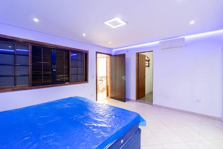 Suíte 1 de casa para alugar com 3 quartos, 250m² em Jardim Cristin Alice, Guarulhos