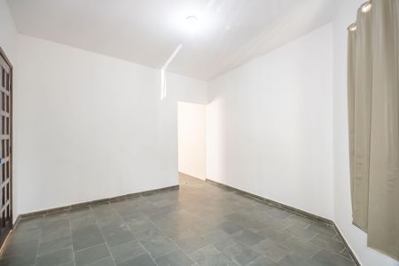 Sala de casa para alugar com 3 quartos, 120m² em Km 18, Osasco