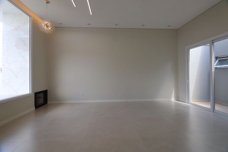 Sala de casa à venda com 3 quartos, 131m² em Estância Velha, Canoas