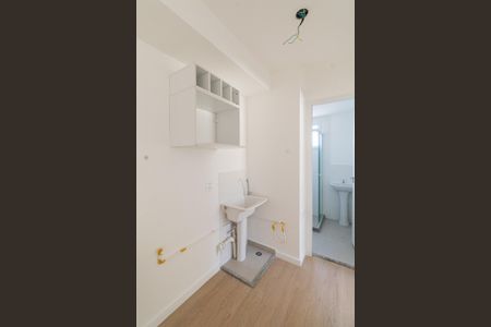 Apartamento para alugar com 35m², 2 quartos e sem vaga Apartamento para alugar com 35m², 2 quartos e sem vagaCozinha e Área de Serviço