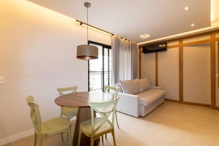 Sala de apartamento para alugar com 1 quarto, 48m² em Cambuí, Campinas